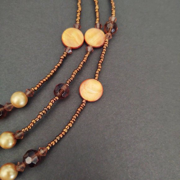 Seed bead, shell, bead and faux pearl necklace - Picture 9 of 14